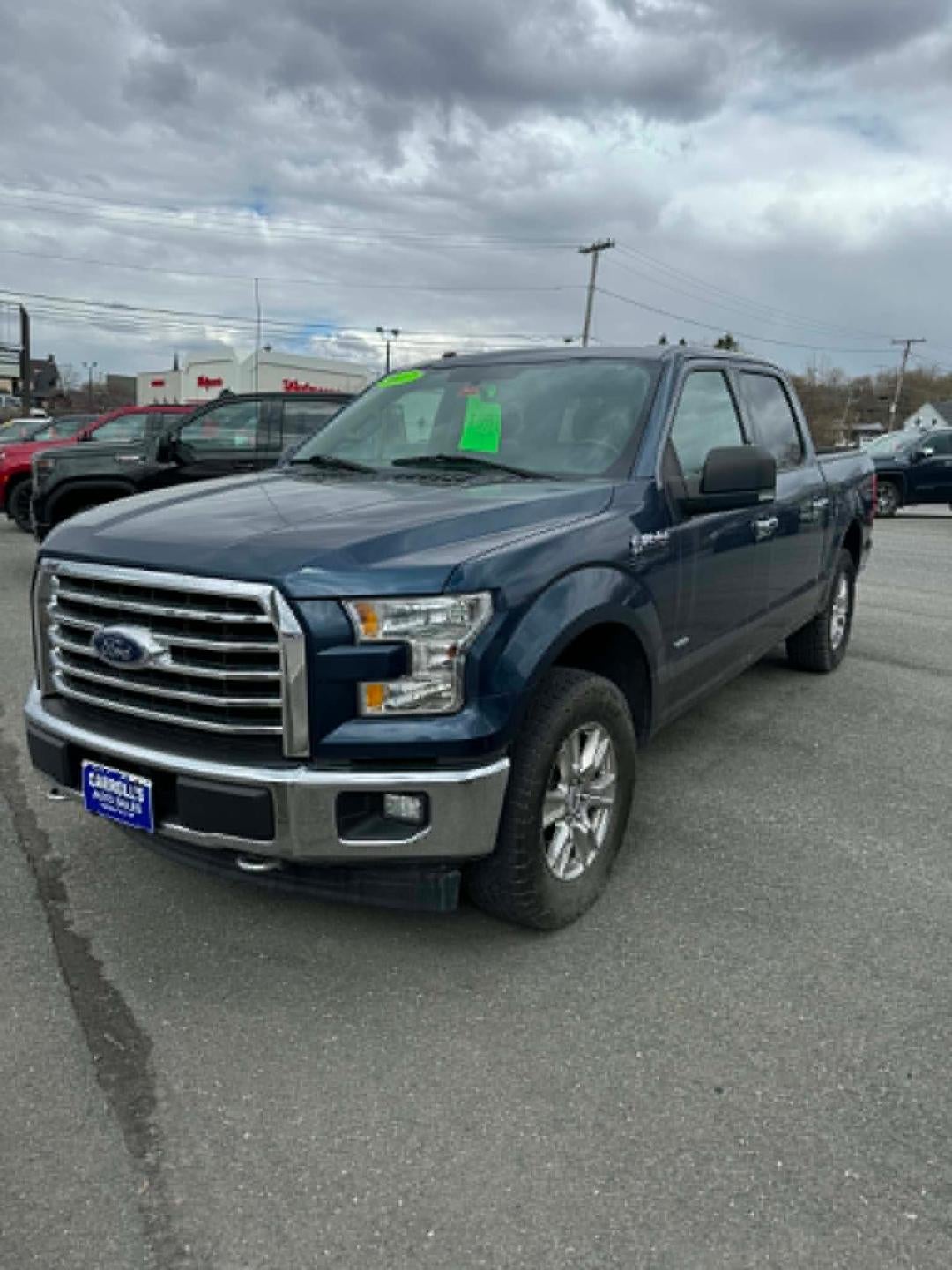 2017 Ford F-150 XL 4WD SuperCrew 5.5' Box in Blue — front three-quarter view