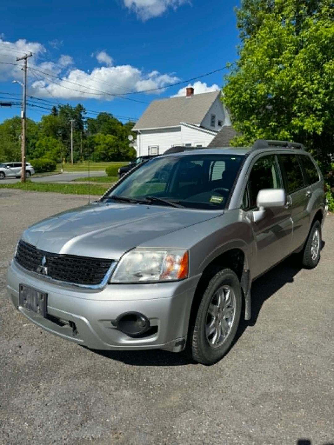 2010 Mitsubishi Endeavor AWD 4dr LS in Other — front three-quarter view